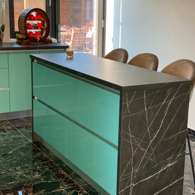 mobila-bucatarie-comanda