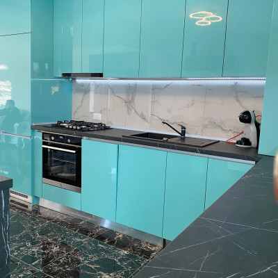 mobila-bucatarie-comanda