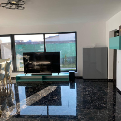 mobila-bucatarie-comanda