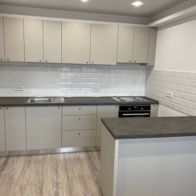 mobila-bucatarie-comanda